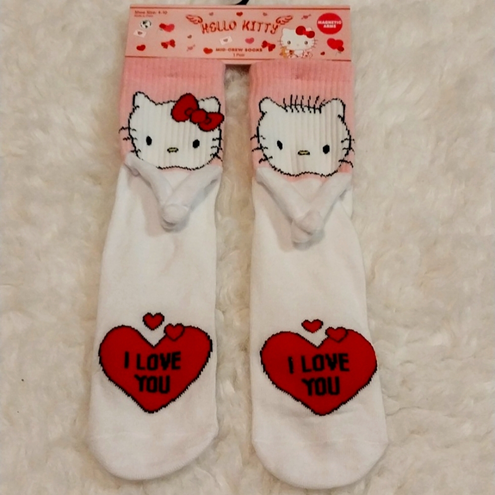 HELLO KITTY VALENTINES DAY 💝 MAGNETIC ARM HOLDING HANDS MID CREW SOCKS